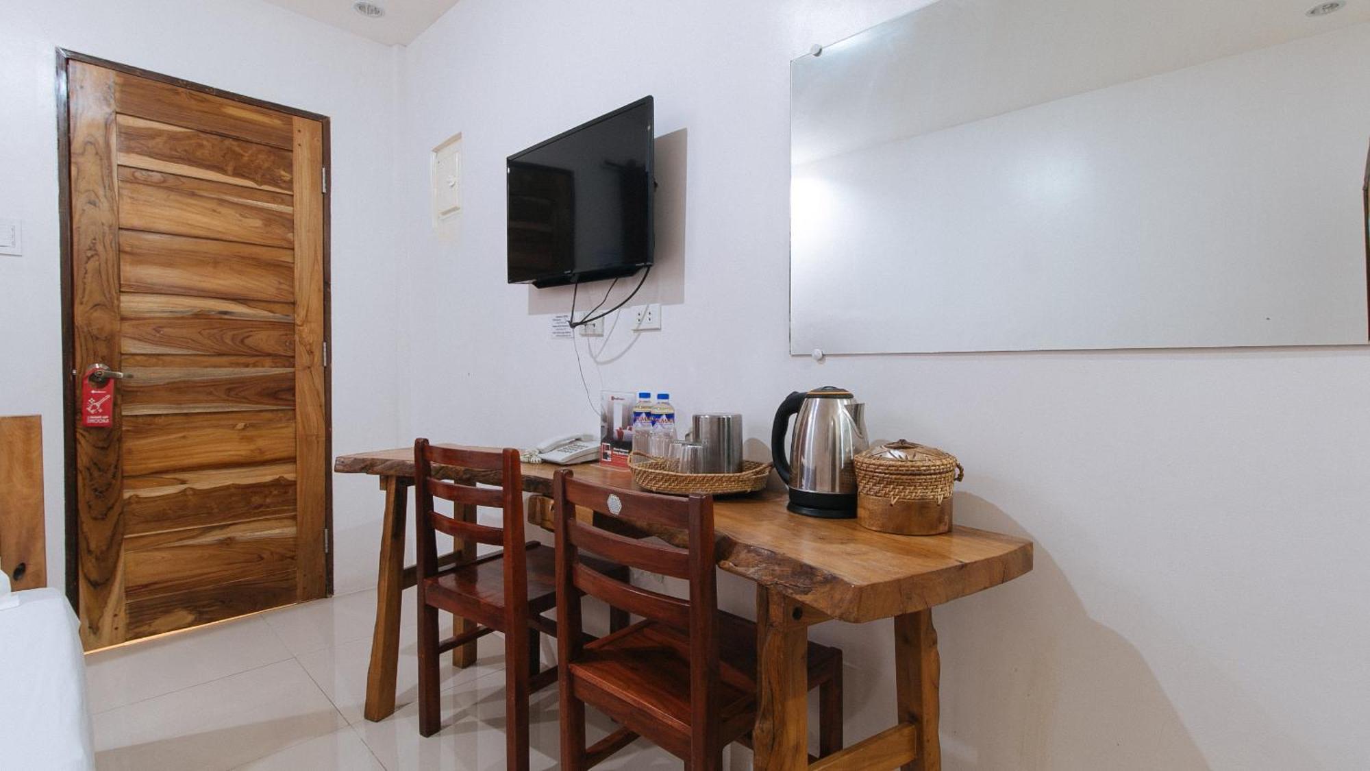 RedDoorz Plus @ Jollydays Hotel Nueva Ecija San Jose  Exterior foto