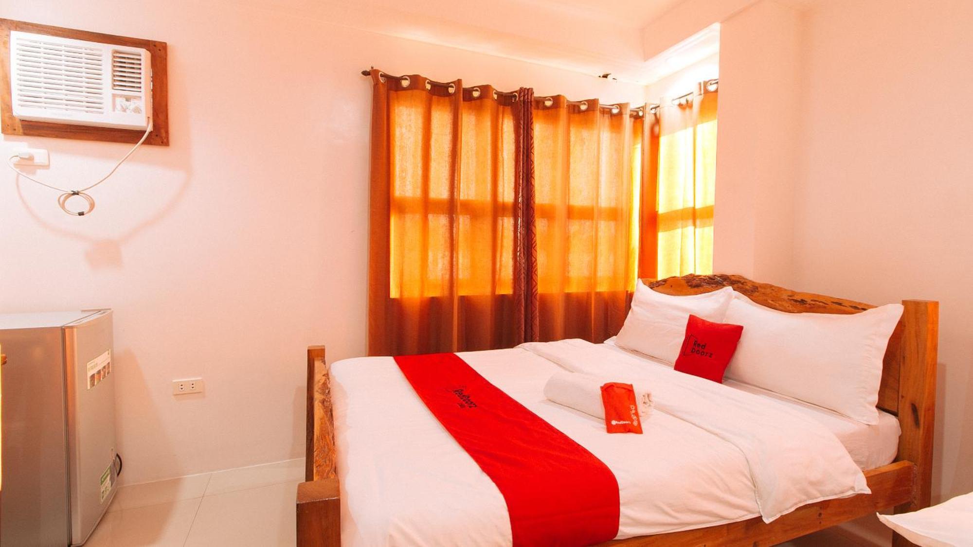RedDoorz Plus @ Jollydays Hotel Nueva Ecija San Jose  Exterior foto